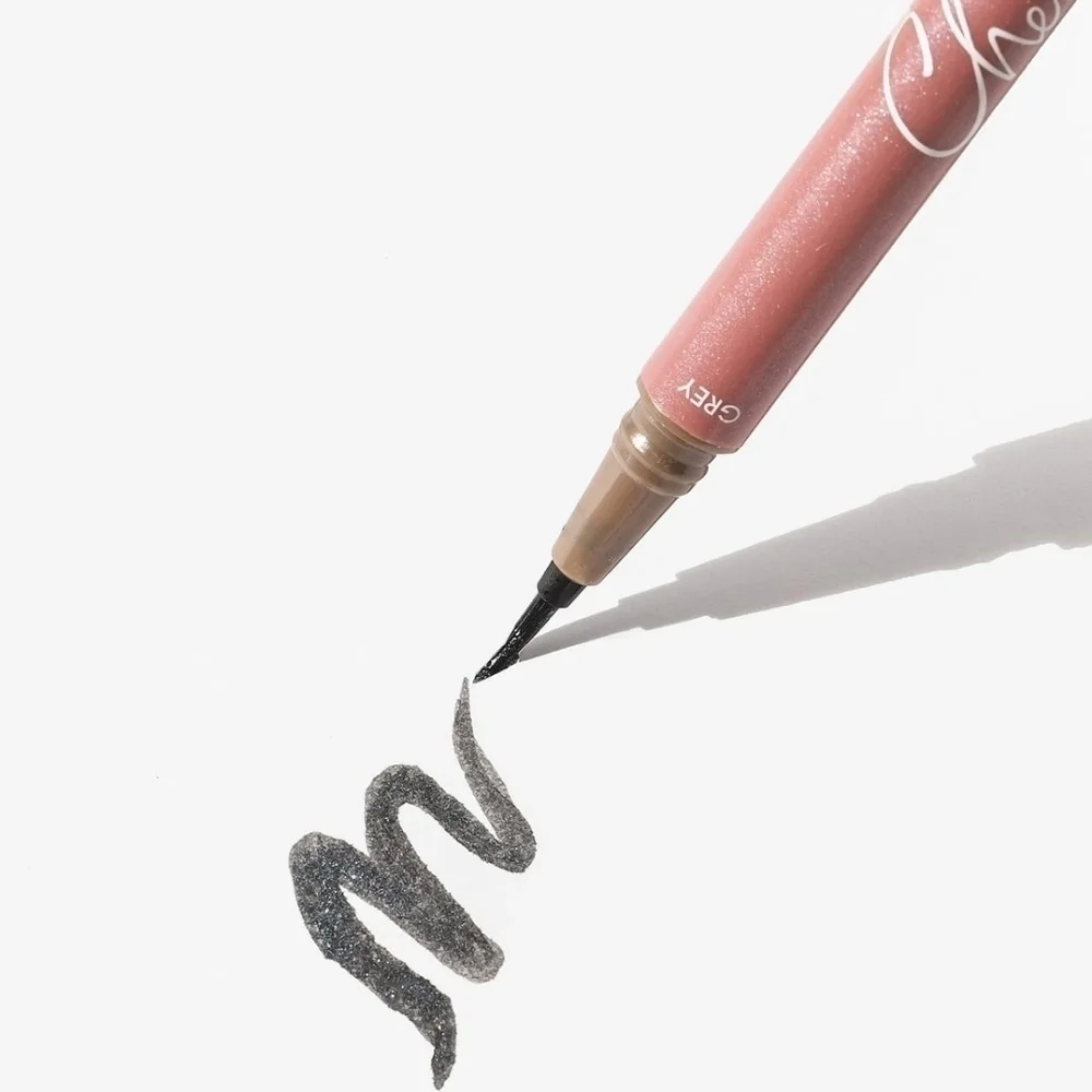 Chella Dual Liquid Eyeliner Pearl in Pearl Gray & Blue